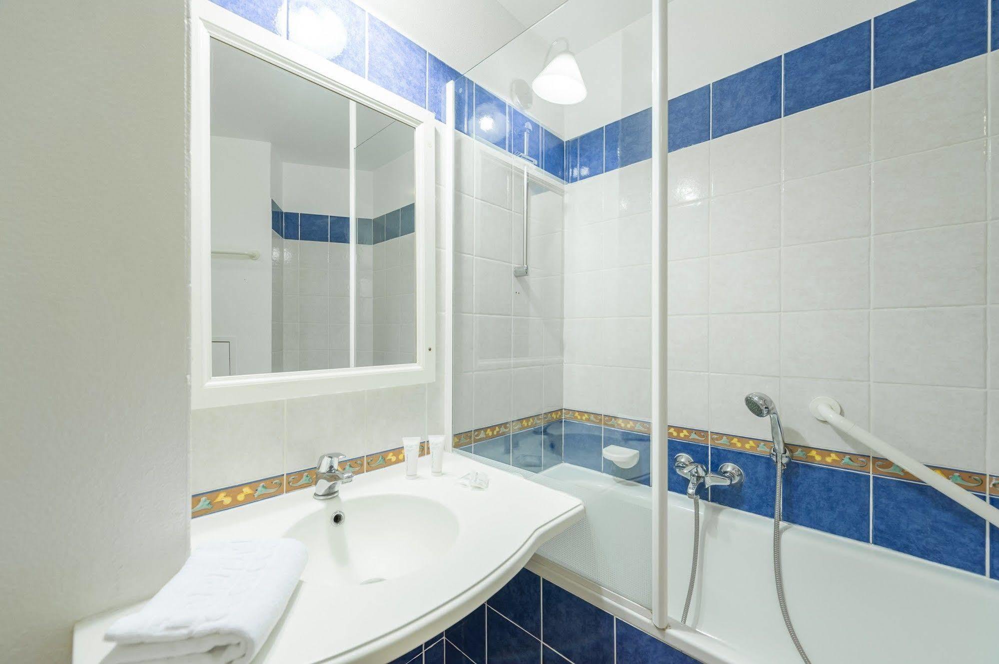Les Rivages - Appartement Vue Mer Imprenable-Piscine Six-Fours-les-Plages Buitenkant foto